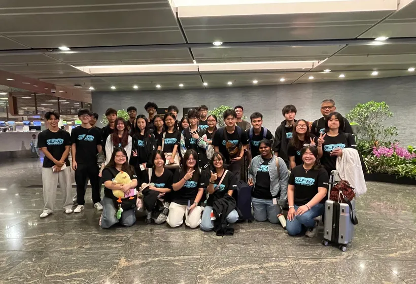 Students gathered at the airport for an overseas exposure programme